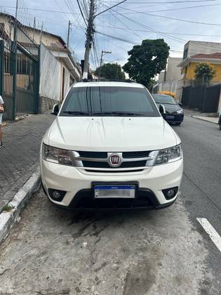 FIAT FREEMONT 2.4 PRECISION 16V GASOLINA 4P AUTOMÁTICO
